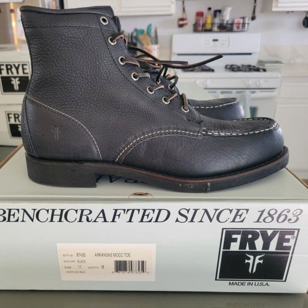 Frye Arkansas Mocc Toe Black Genuine Leather Boots Mens Size 11